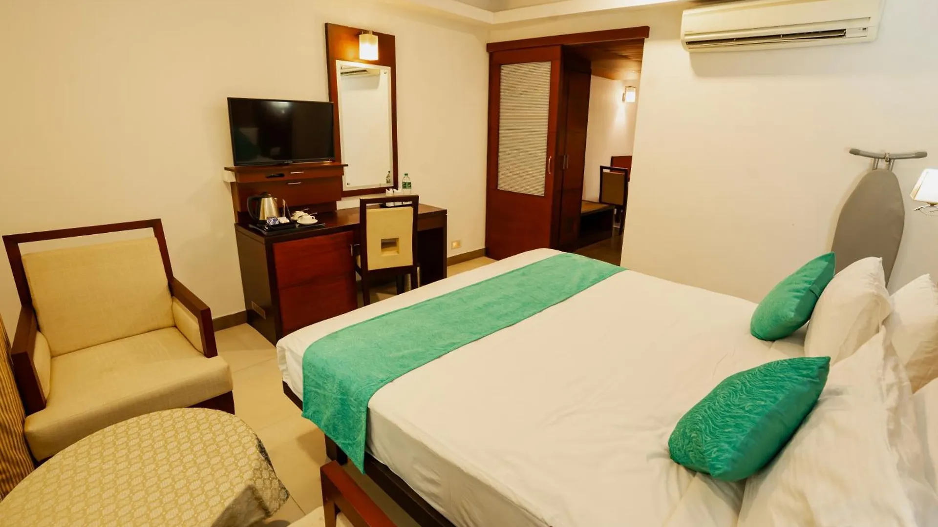 ****  Hotel White Gate Residency Vaikom India
