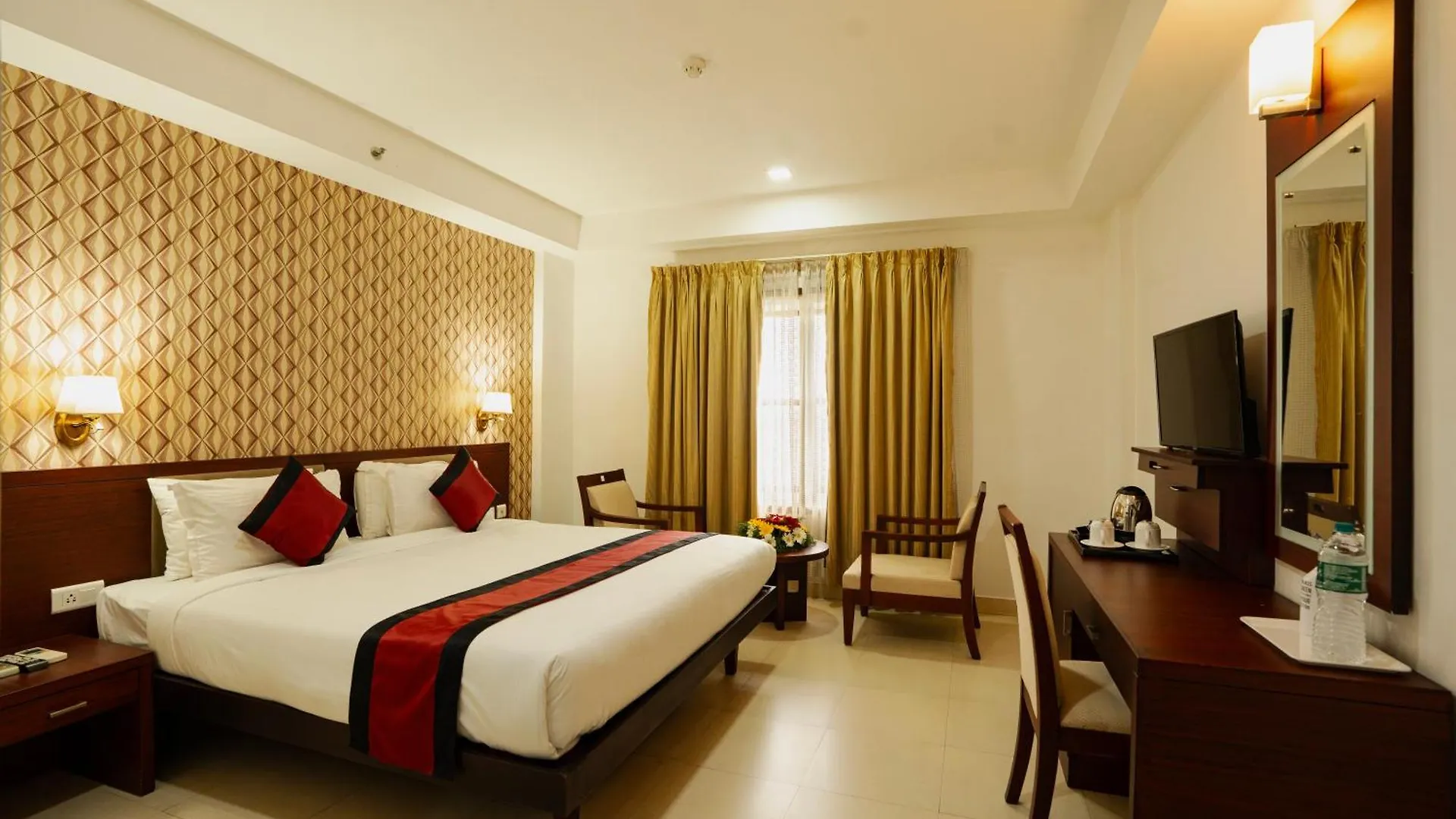 Hotel White Gate Residency Vaikom