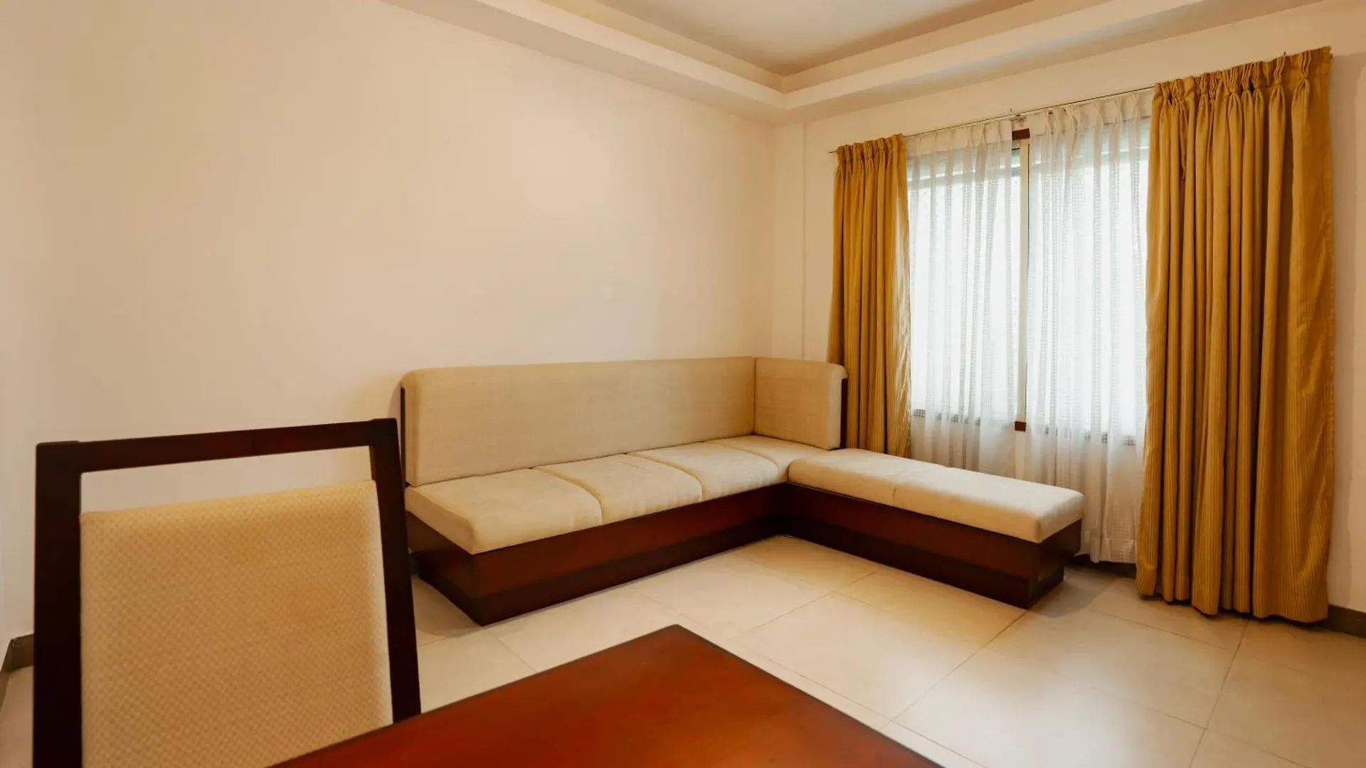 Hotel White Gate Residency Vaikom