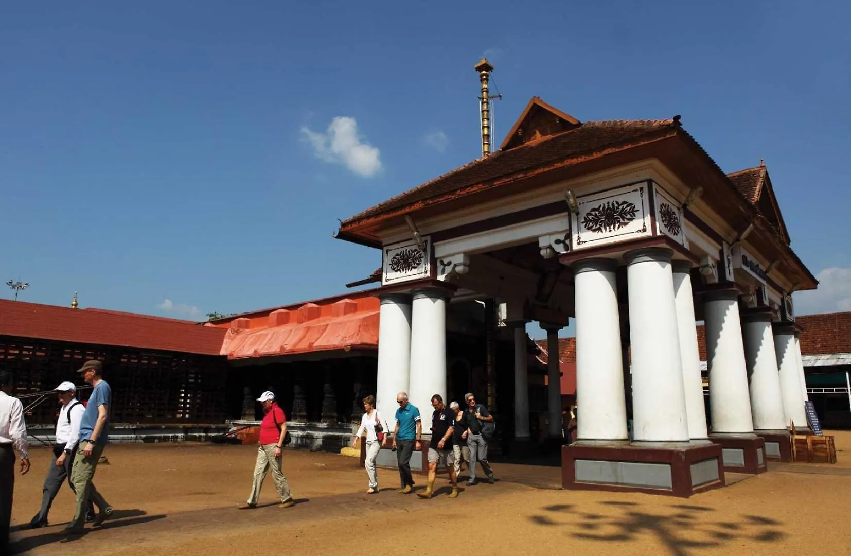 Hotel White Gate Residency Vaikom
